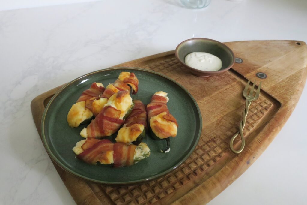 bacon wrapped jalapeño poppers cooked
