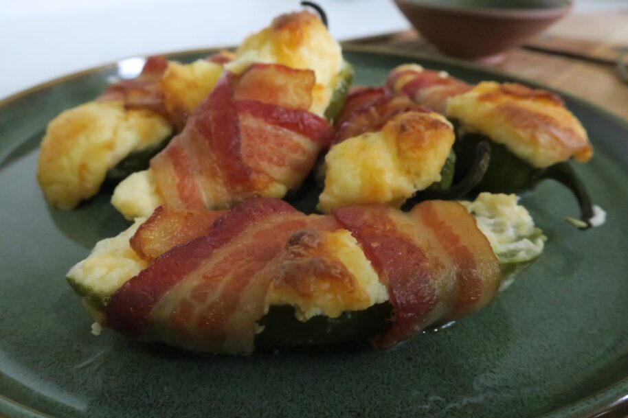 bacon wrapped jalapeño poppers
