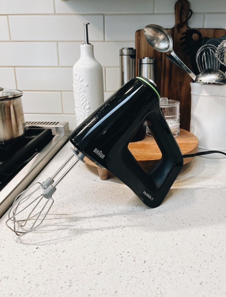 black hand mixer