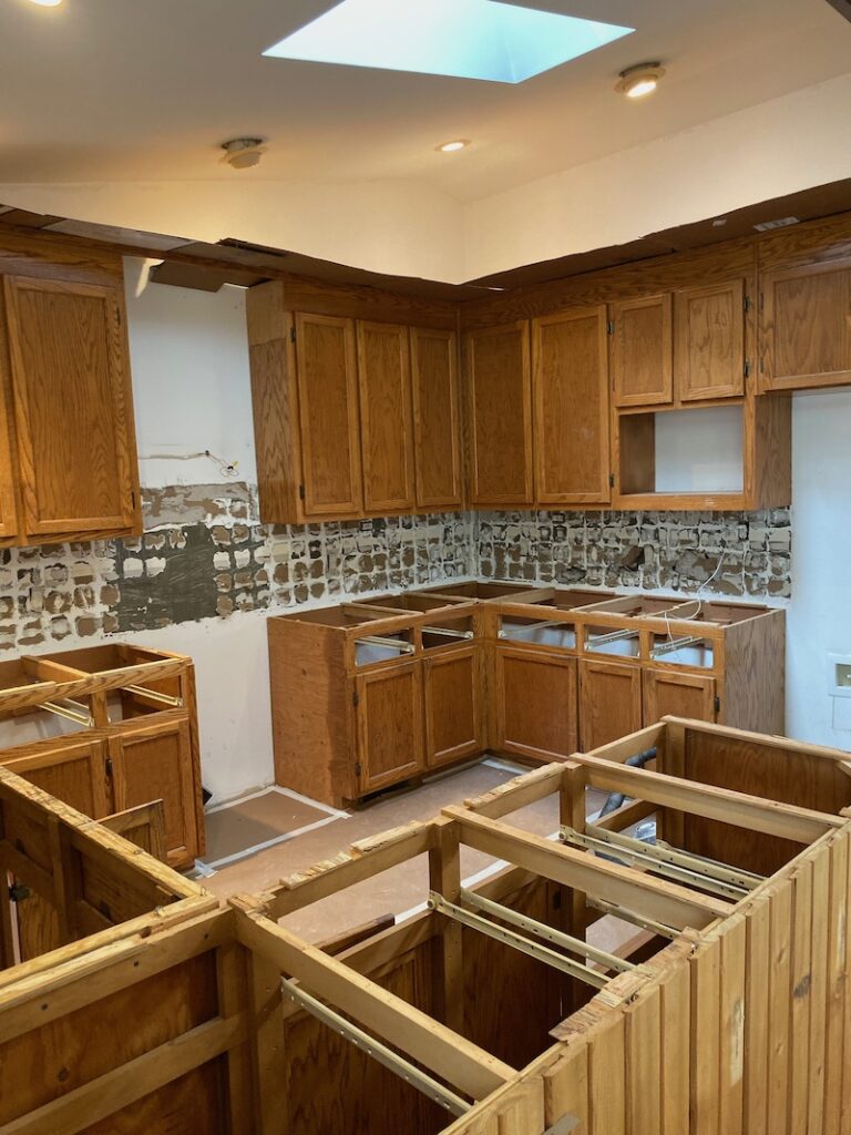 lake house demo no counters