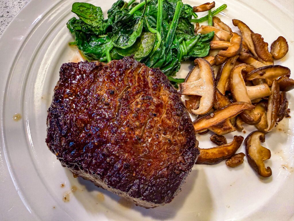 filet mignon in cast iron skillet