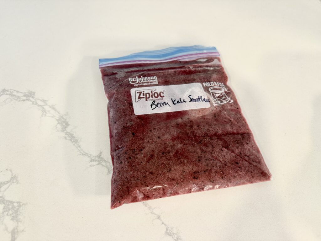 berry kale smoothie frozen